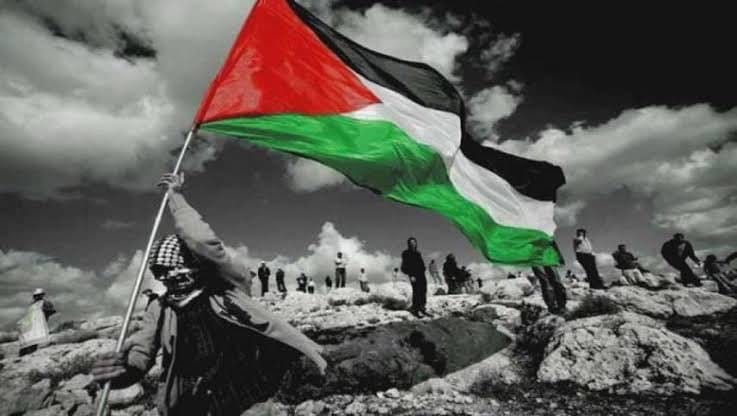 داعما لفلسطين.. مذيع قنوات الكأس القطرية يرزق بمولودة أسماها «غزة»